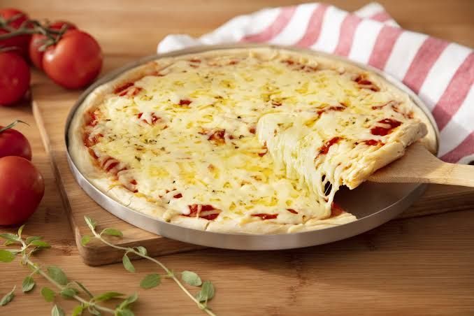 Pizza Mussarela