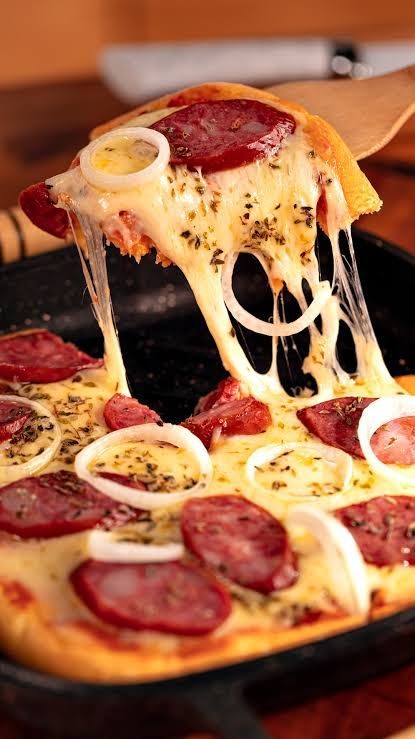 Pizza Calabresa