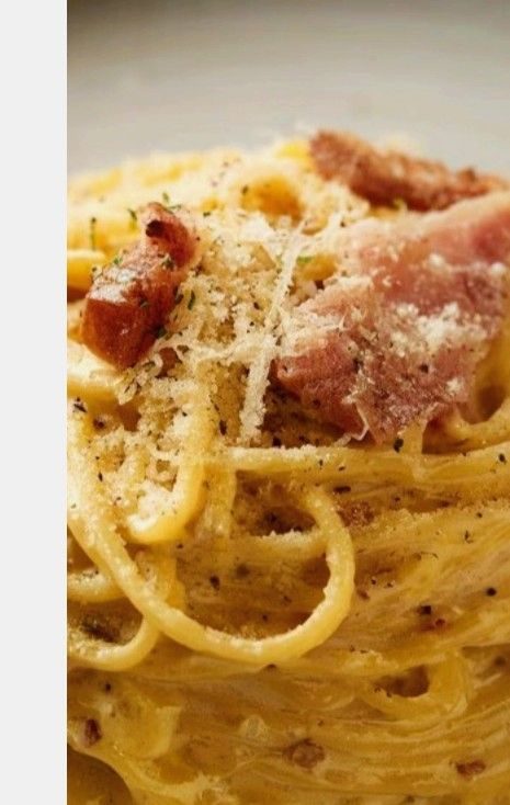 Macarrão à Carbonara